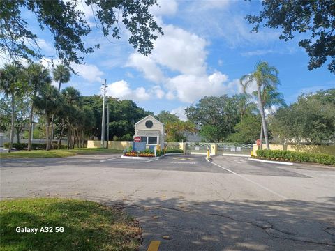 A home in Oakland Park