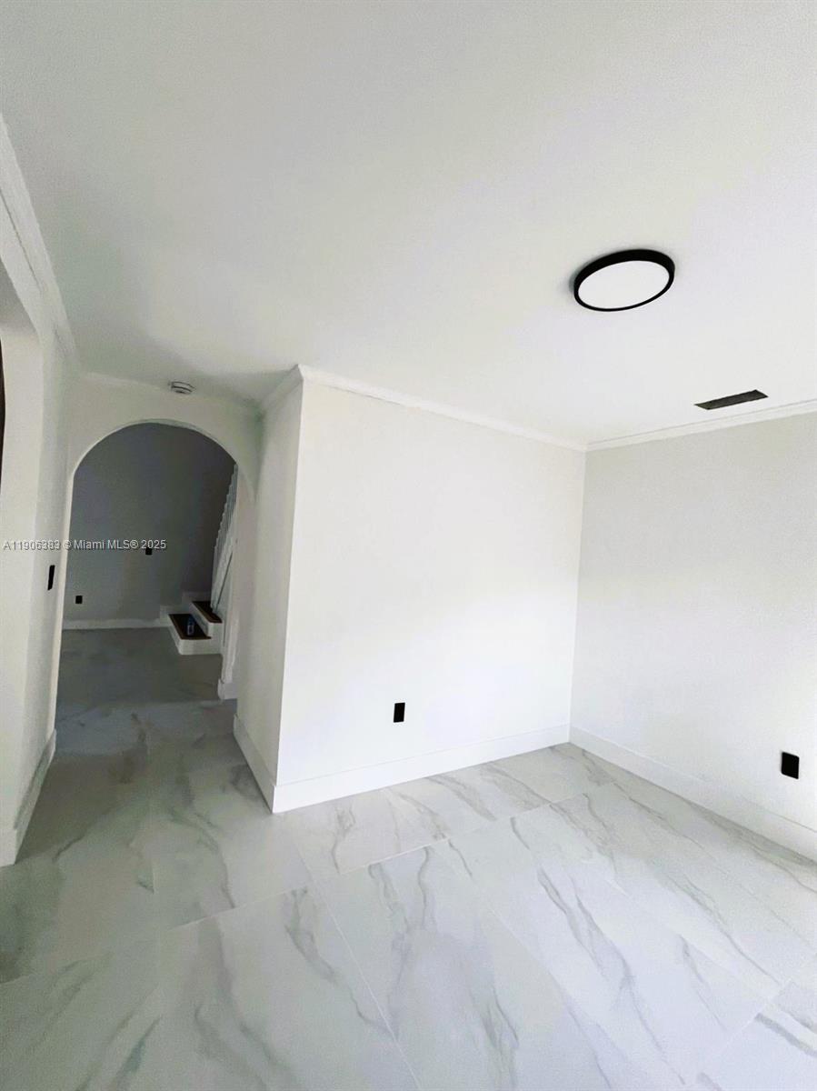 DORAL LANDINGS EAST - Residential Lease