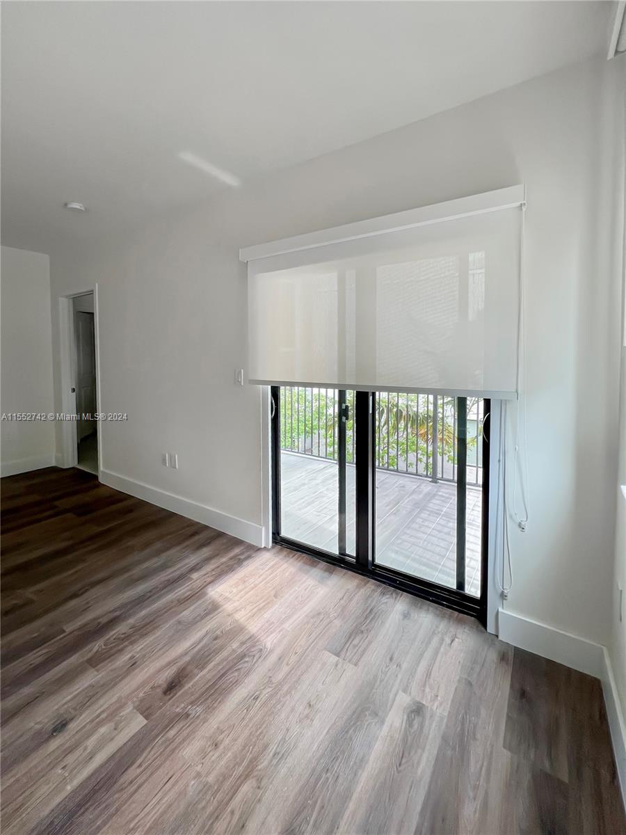 DOWNTOWN DORAL SOUTH PHAS - Residential