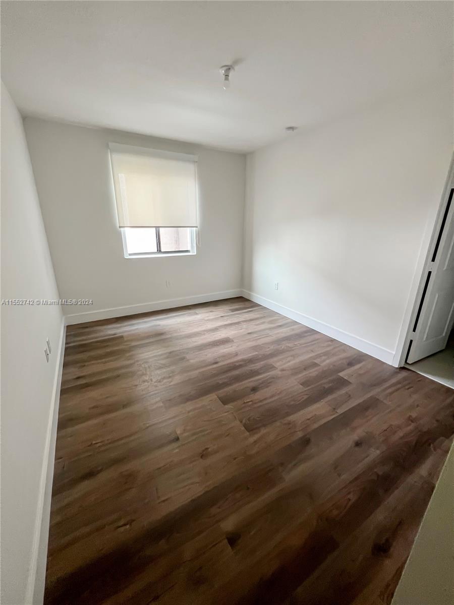 DOWNTOWN DORAL SOUTH PHAS - Residential