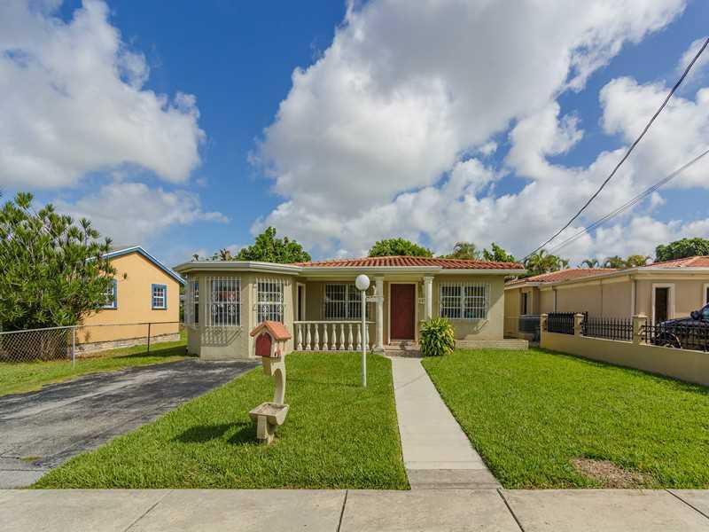 ~CHARMING 3 BED/2 BATH HOME ON QUIET STREET READY FOR YOUR PERSONAL TOUCH! ~ SPACIOUS LIVING AREA AND BONUS FAMILY ROOM ~ HUGE BACKYARD WITH PLENTY OF ROOM FOR A POOL ~ GREAT CENTRAL LOCATION MINUTES TO DOWNTOWN CORAL GABLES ~ EASY ACCESS TO PALMETTO EXPR ESSWAY ~