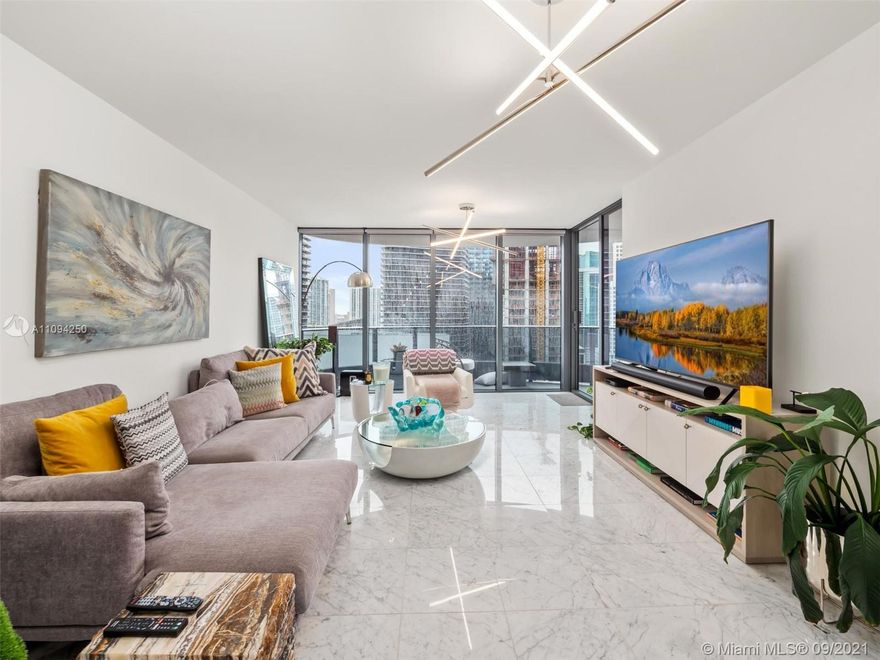 2 beds-2.5 Baths + Den corner unit at The Brickell Flatiron. Top of the line Miele Appliances, 9’ foot ceilings, wrap around balcony,Snaidero Kitchens & Baths, laundry. Brickell Flatiron is a full-service building featuring a Sky Club Rooftop on the 64th floor, Sky Pool with 360- degree views of Miami & Biscayne Bay, Fitness, Wellness Center & Spa. The Flatiron Club on the 17th-18th floor w/private movie theater, outdoor lap pool, children’s playroom, social lounge room, billiards room & concierge service. The building is Ideally located steps from Mary Brickell Village and Brickell City Centre, in the heart of Brickell, with easy access to A schools, shopping, world class entertainment.