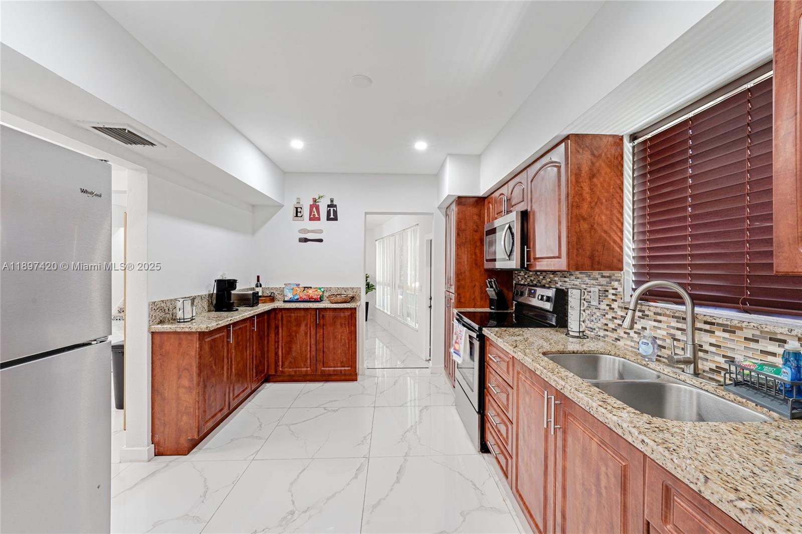 BREEZESWEPT ESTATES 1ST A - Residential Lease