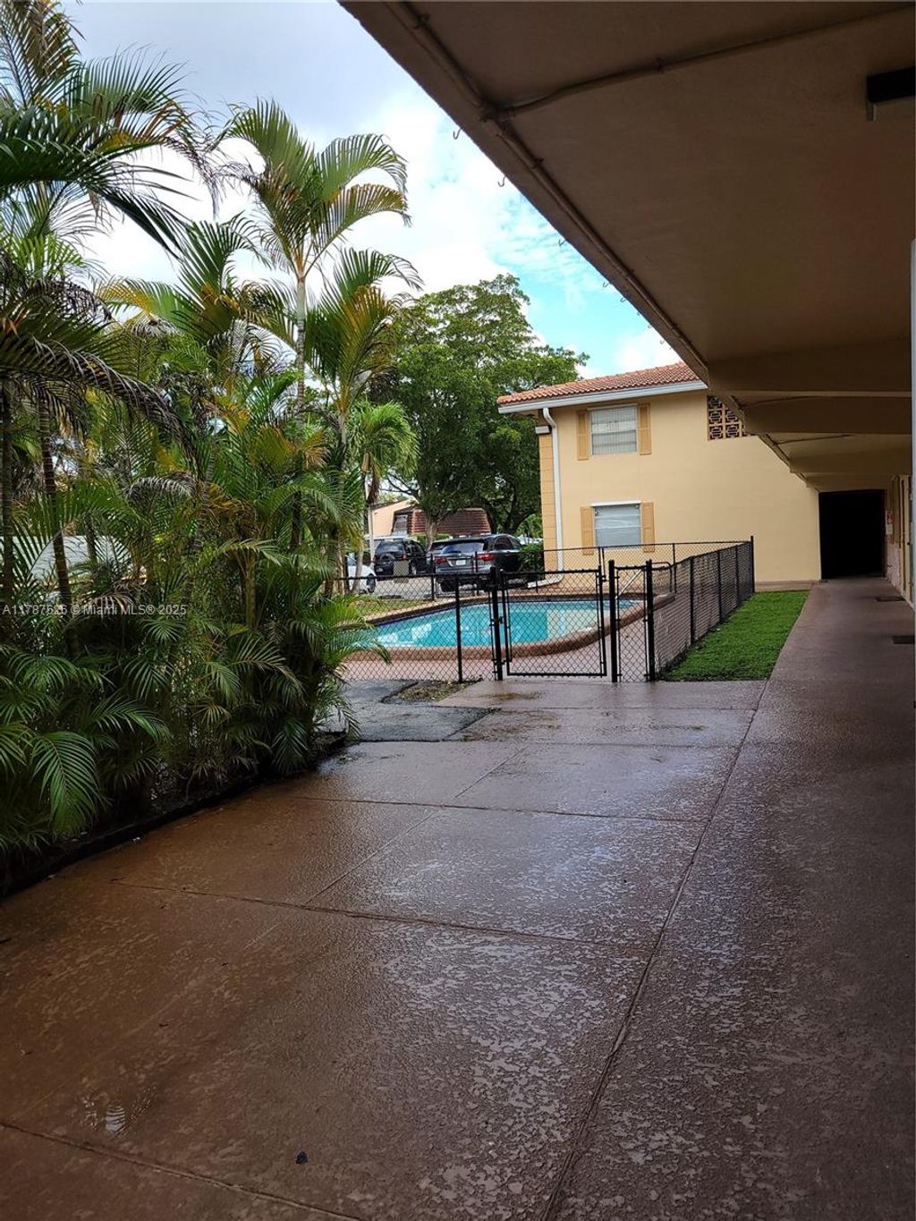 Photo of 8704 NW 35th St #105, Coral Springs, FL 33065 (MLS # A11787626)