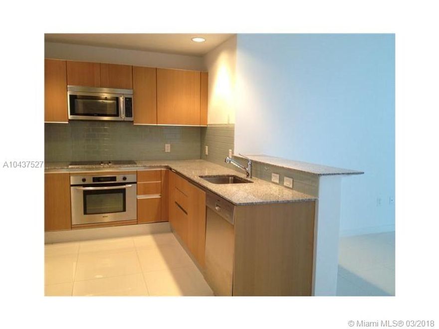 PARTIALLY FURNISHED. GRANITE COUNTERTOP, WASH AND DRYER INSIDE THE UNIT, BILLIARDS, VIRTUAL GOLF, FITNESS CENTER, YOGA AND AEROBICS ROOM, MASSAGE ROOM. WALKING DISTANCE TO RESTAURANTS, BARS AND ENTERTAINMENT AREA. IN THE HEART OF THE FINANCIAL DISTRICT.