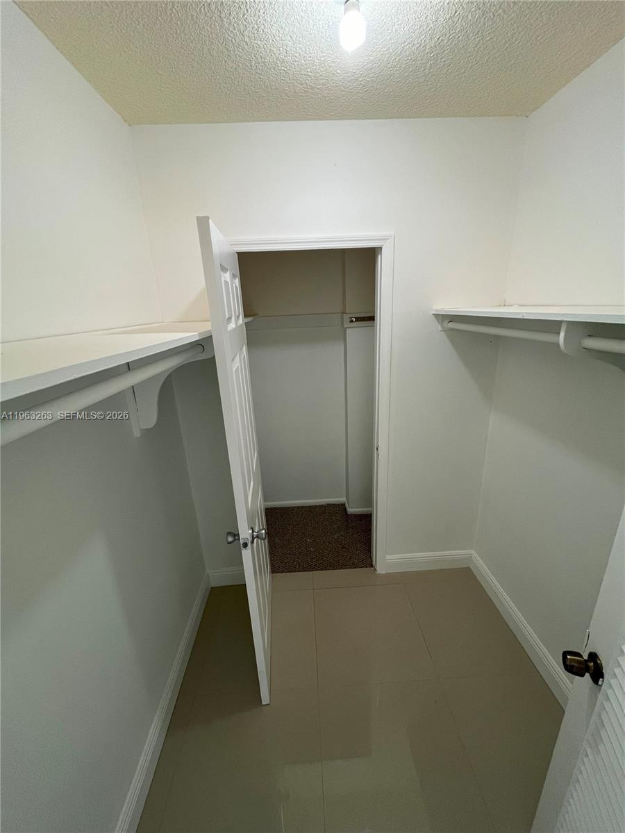 ALEXANDER TOWERS CONDO - Residential