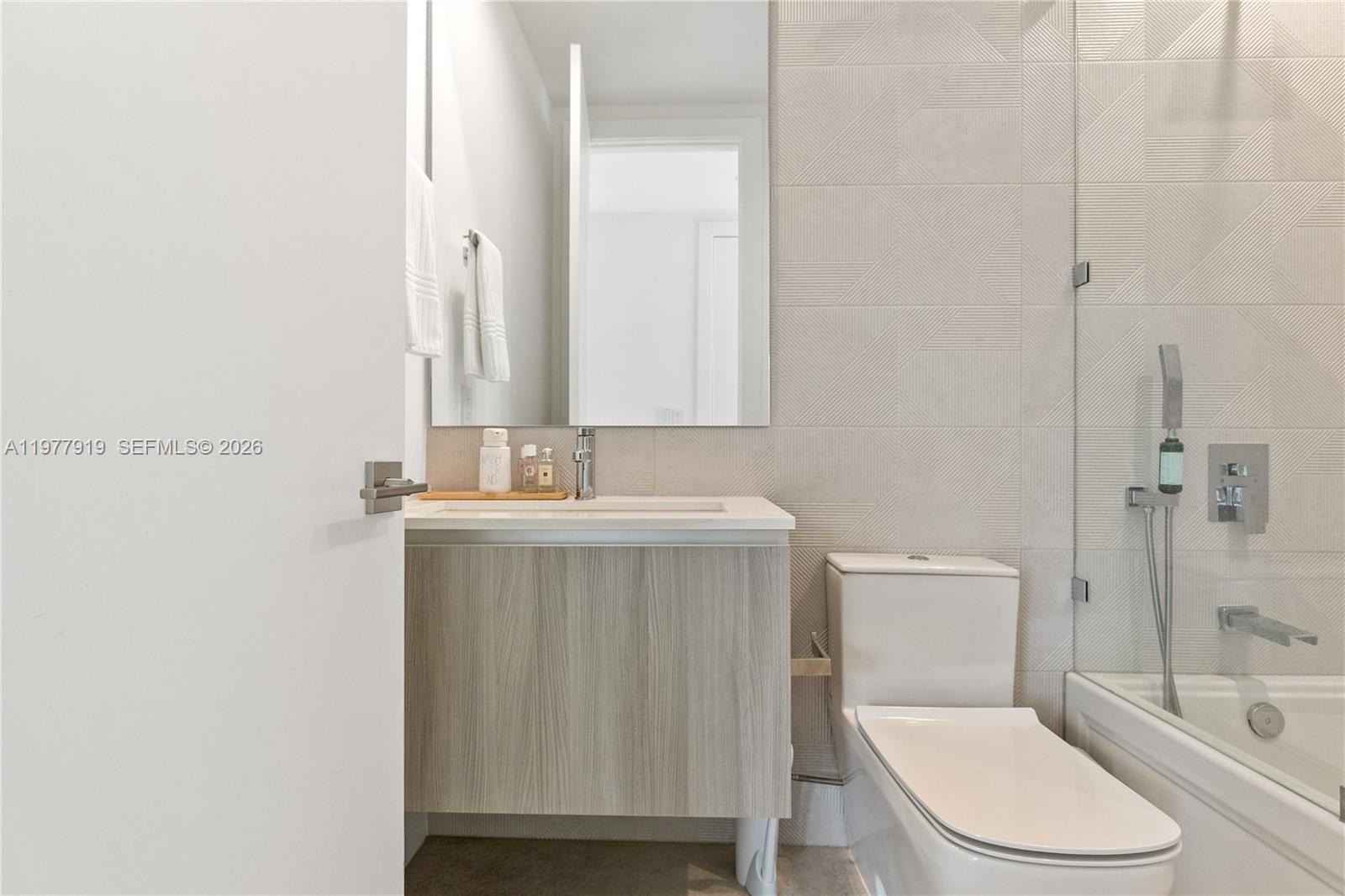 NEW SHENANDOAH - Residential