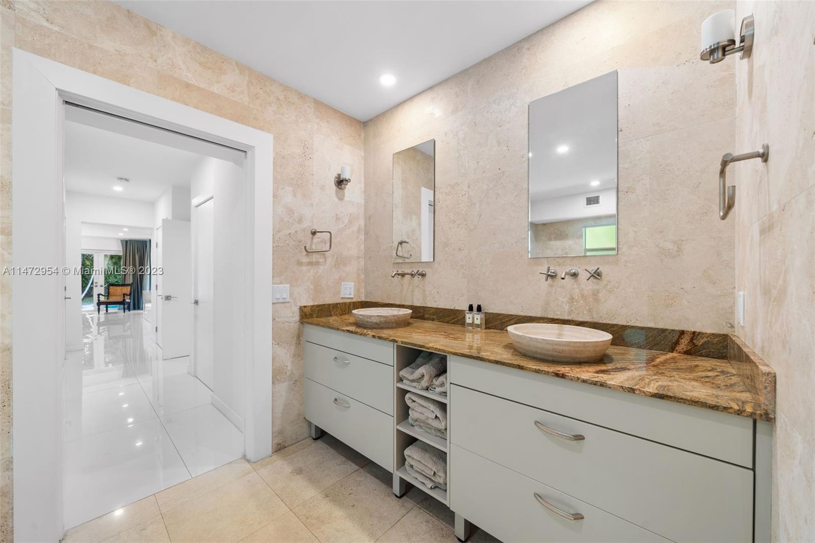 LA GORCE GOLF SUB - Residential