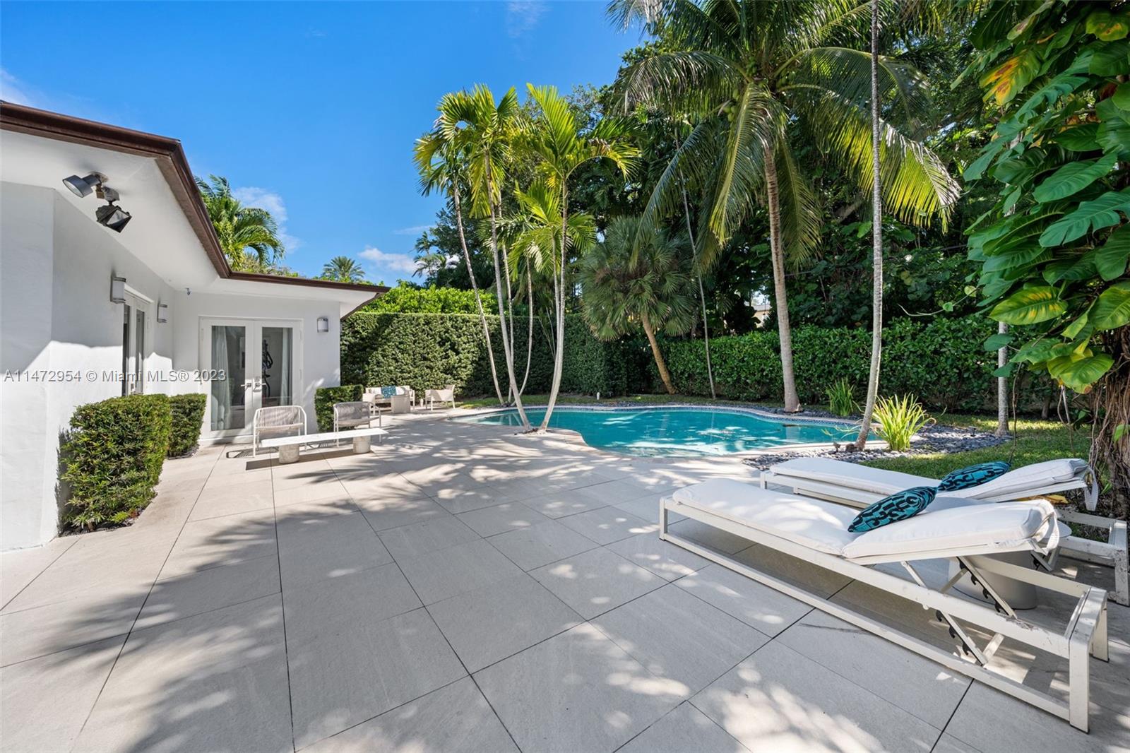 LA GORCE GOLF SUB - Residential