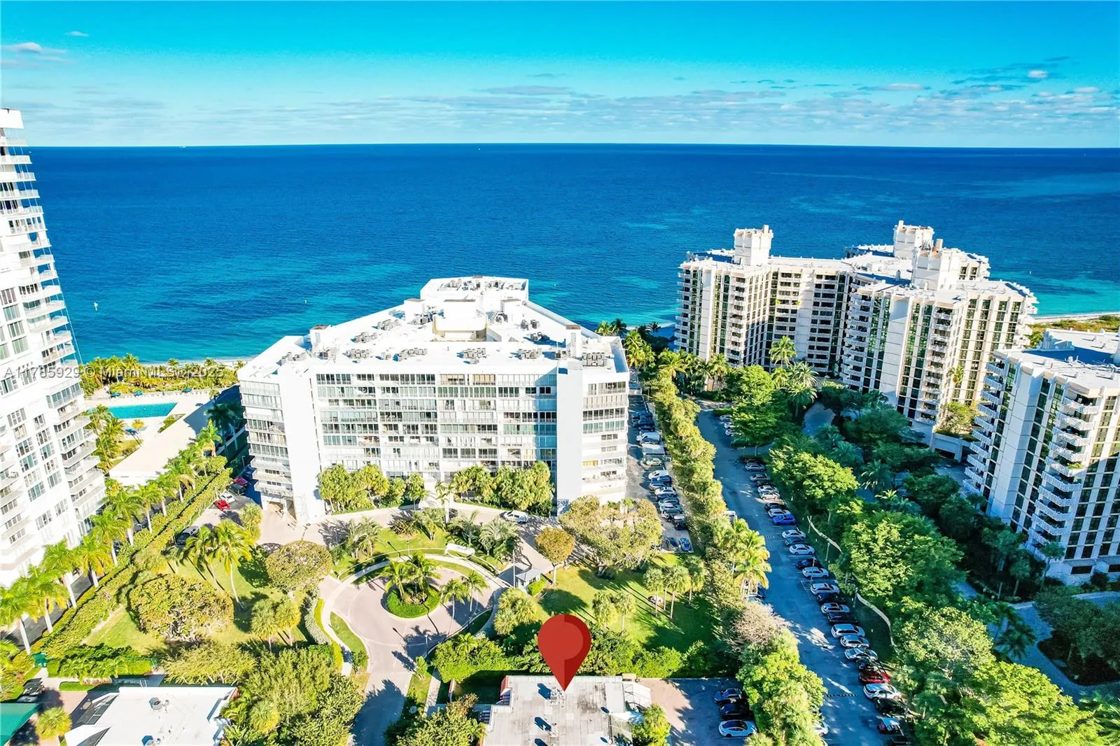 Key Biscayne, Florida 33149, United States, 2 Bedrooms Bedrooms, ,3 BathroomsBathrooms,Residential,Pending,111277