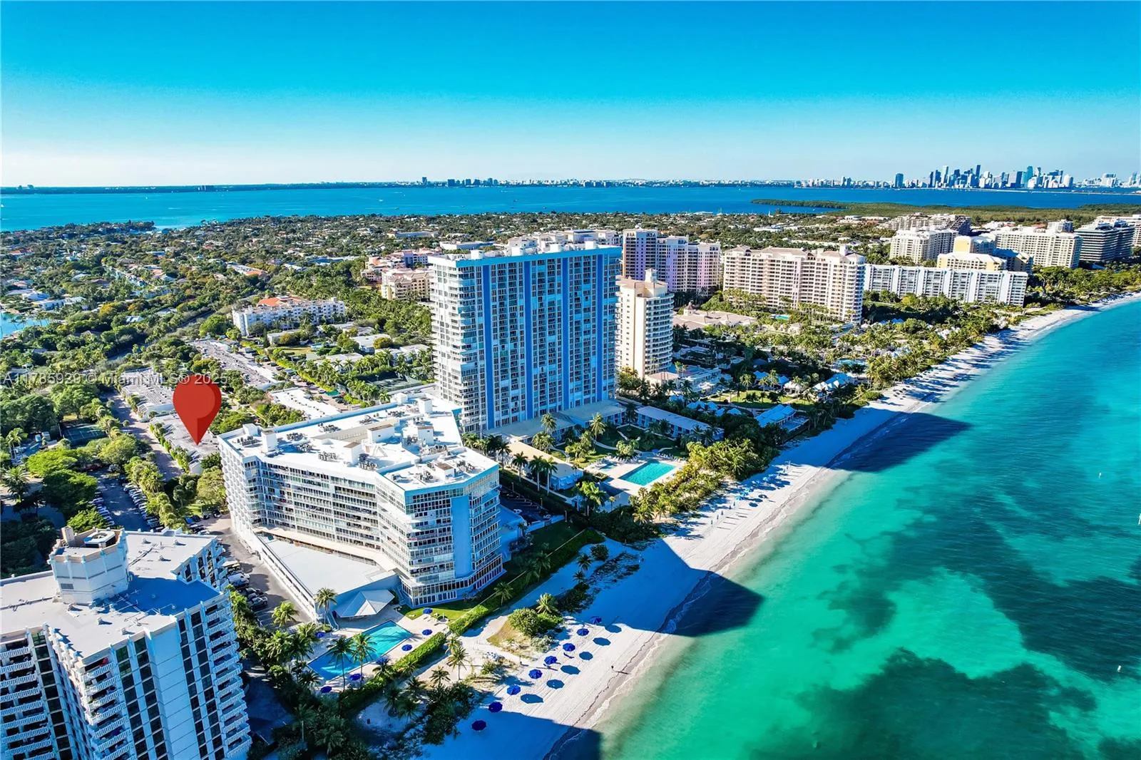 Key Biscayne, Florida 33149, United States, 2 Bedrooms Bedrooms, ,3 BathroomsBathrooms,Residential,Pending,111277