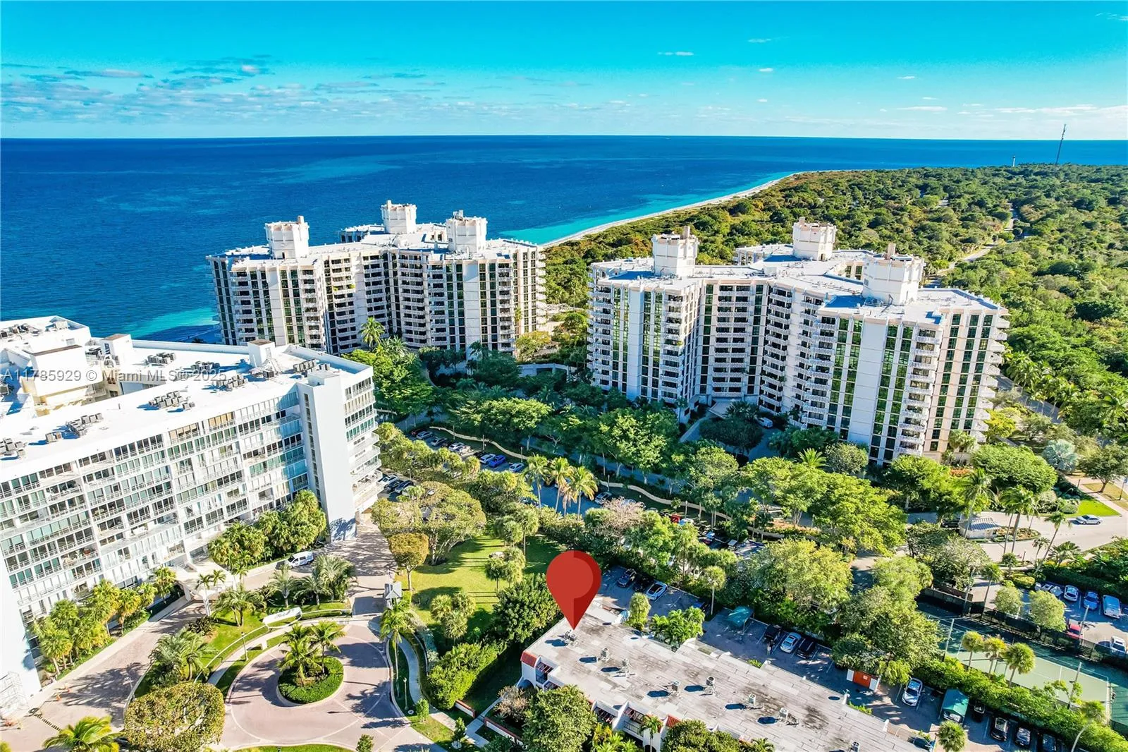 Key Biscayne, Florida 33149, United States, 2 Bedrooms Bedrooms, ,3 BathroomsBathrooms,Residential,Pending,111277