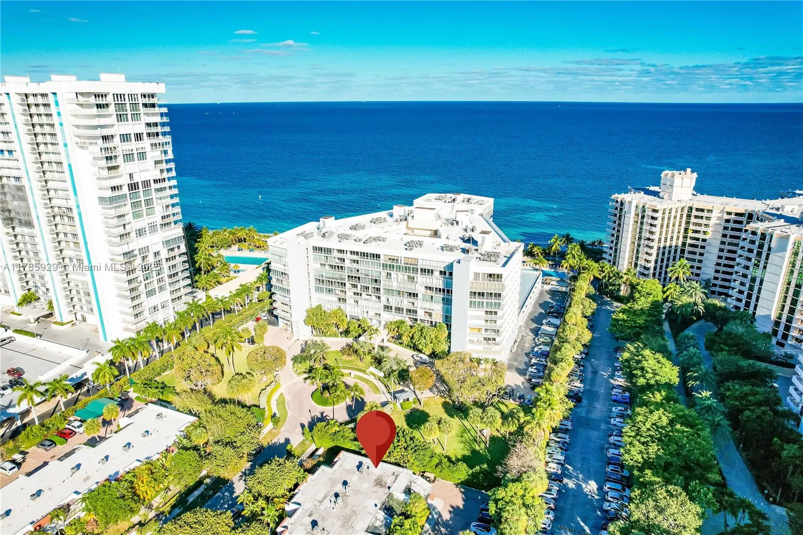 Key Biscayne, Florida 33149, United States, 2 Bedrooms Bedrooms, ,3 BathroomsBathrooms,Residential,Pending,111277