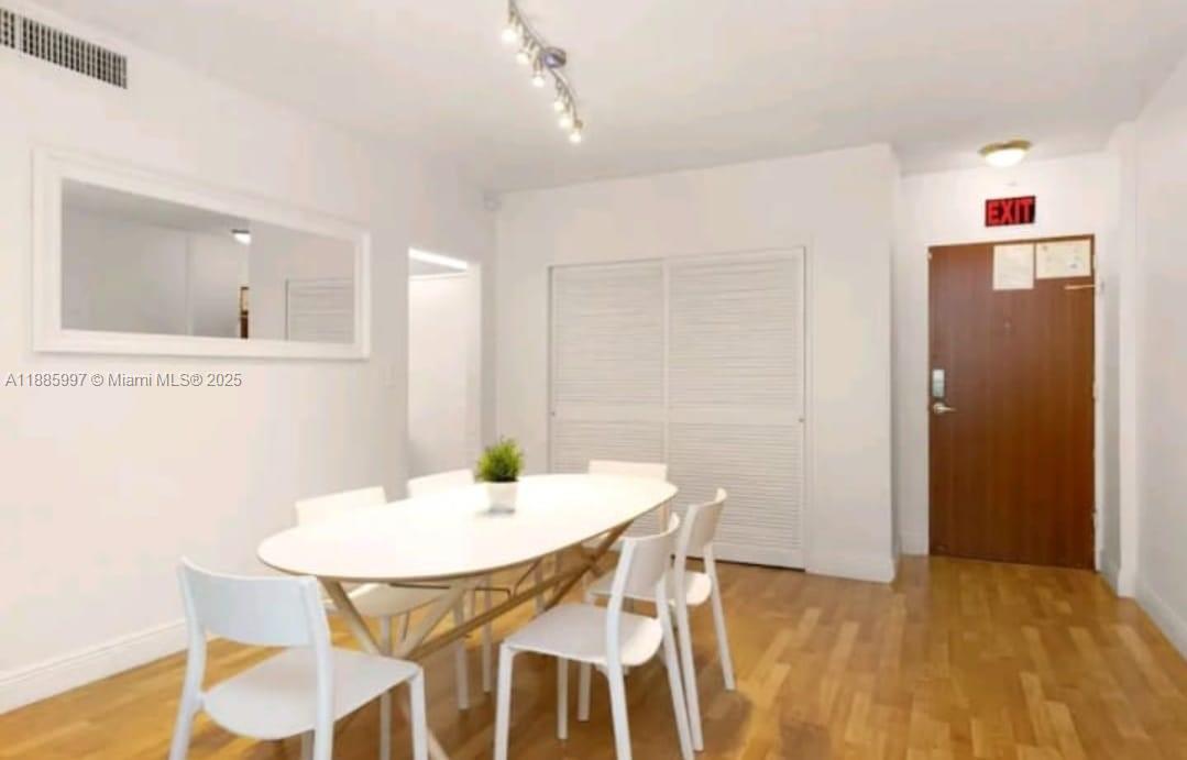 TIDES ON HOLLYWOOD BEACH - Residential Lease