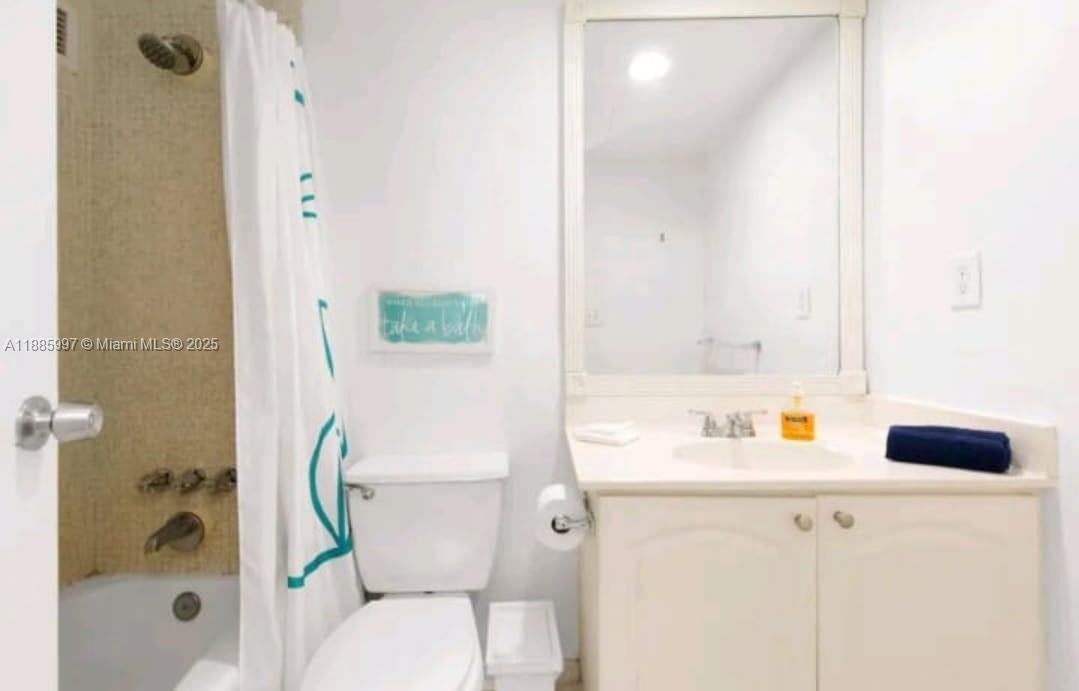 TIDES ON HOLLYWOOD BEACH - Residential Lease