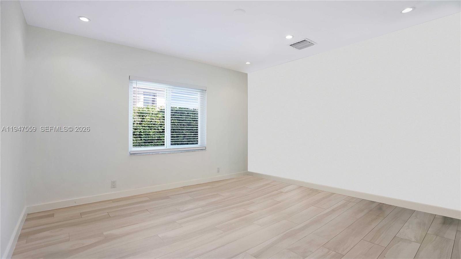 NORTH BAY ISLAND - Residential