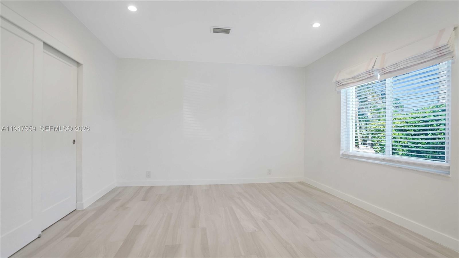 NORTH BAY ISLAND - Residential