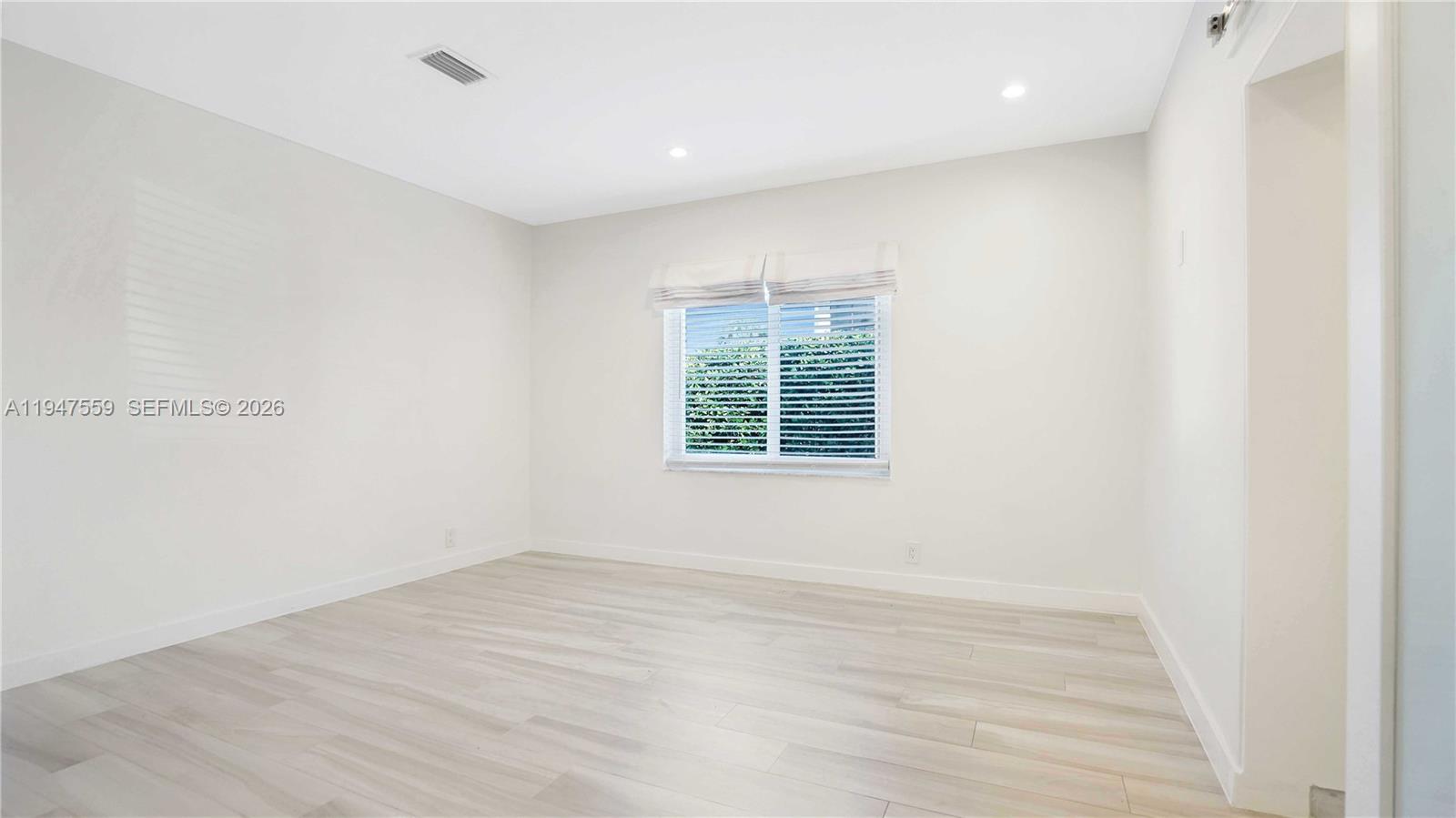 NORTH BAY ISLAND - Residential