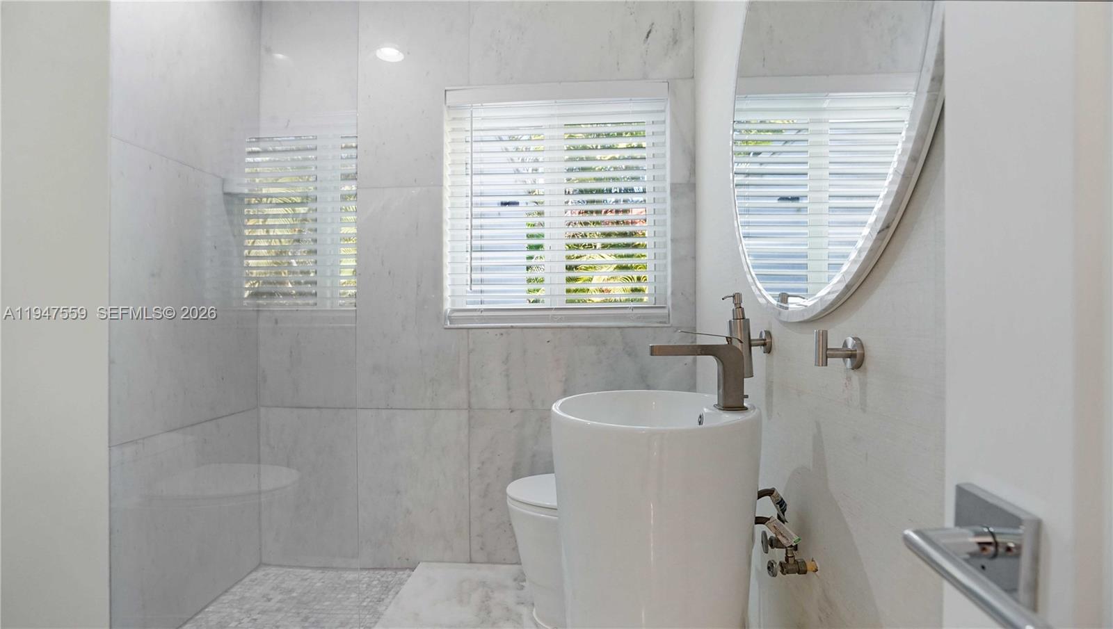 NORTH BAY ISLAND - Residential