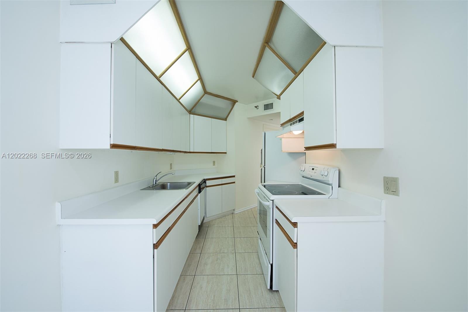 PORTSVIEW @ THE WATERWAYS - Residential Lease
