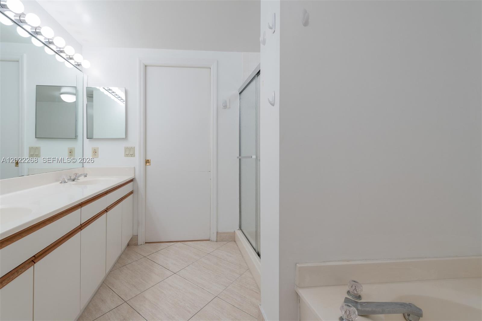 PORTSVIEW @ THE WATERWAYS - Residential Lease