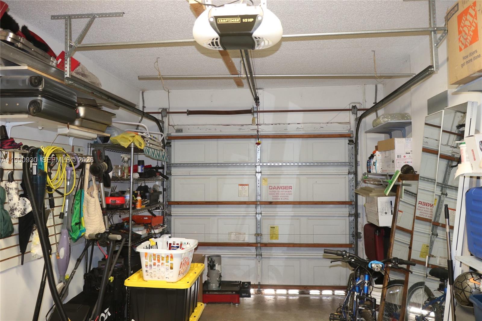 WOODS LAKE - Residential