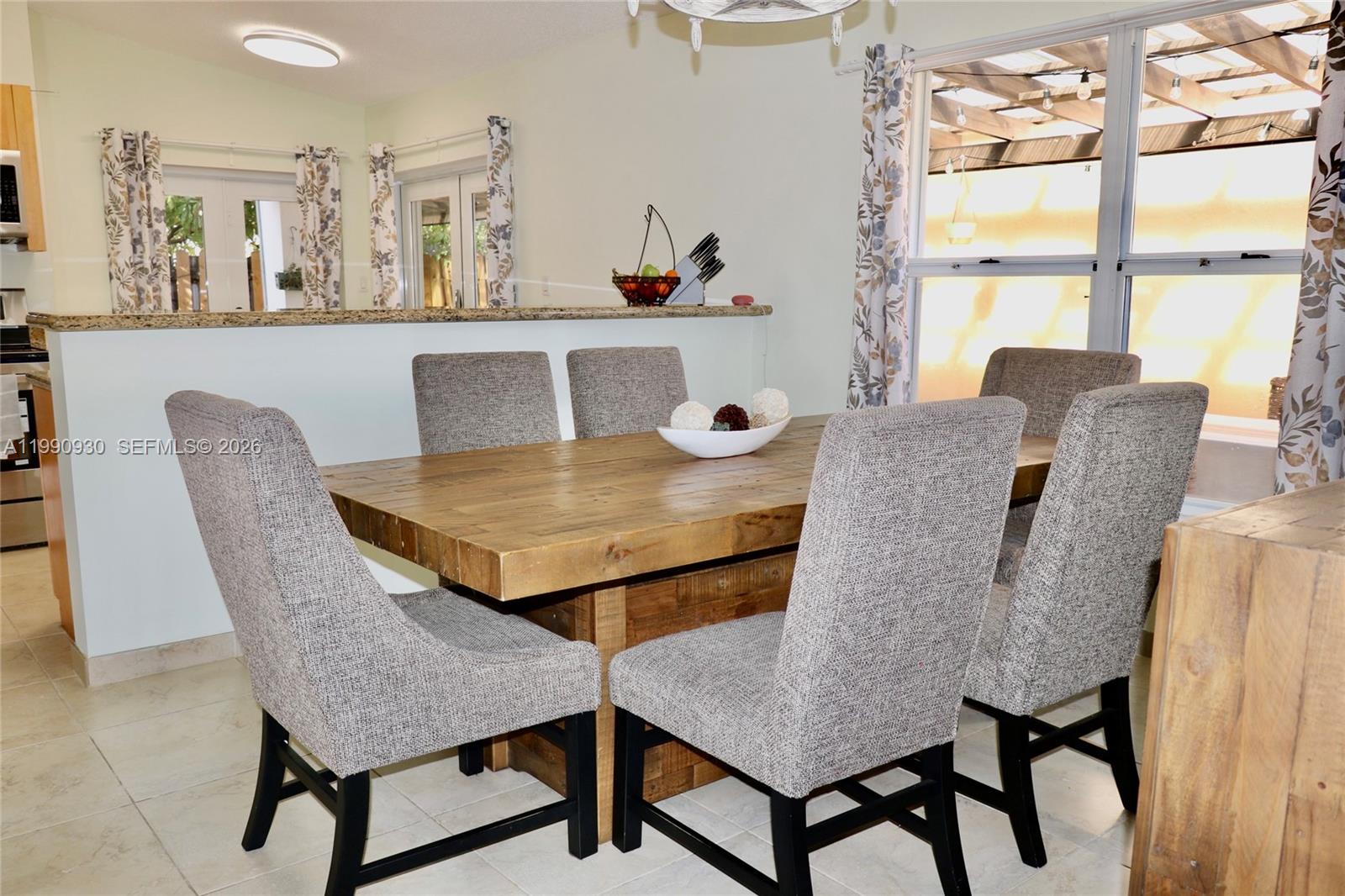 WOODS LAKE - Residential