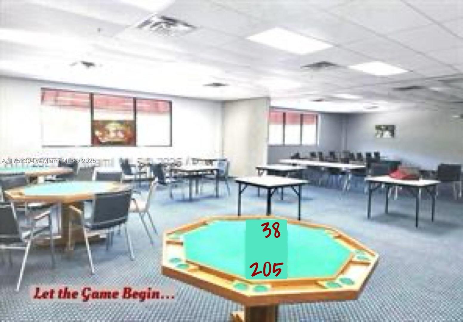 HOLLYBROOK GOLF - Residential