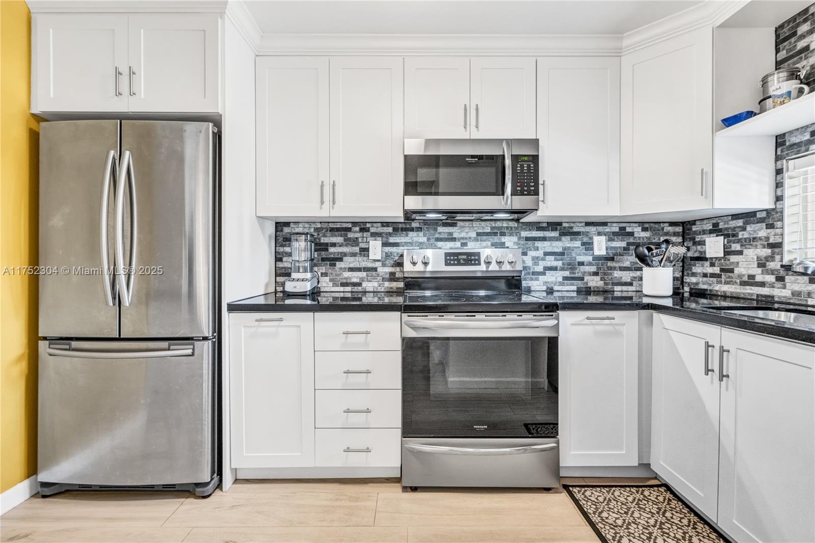 HOLLYBROOK GOLF - Residential