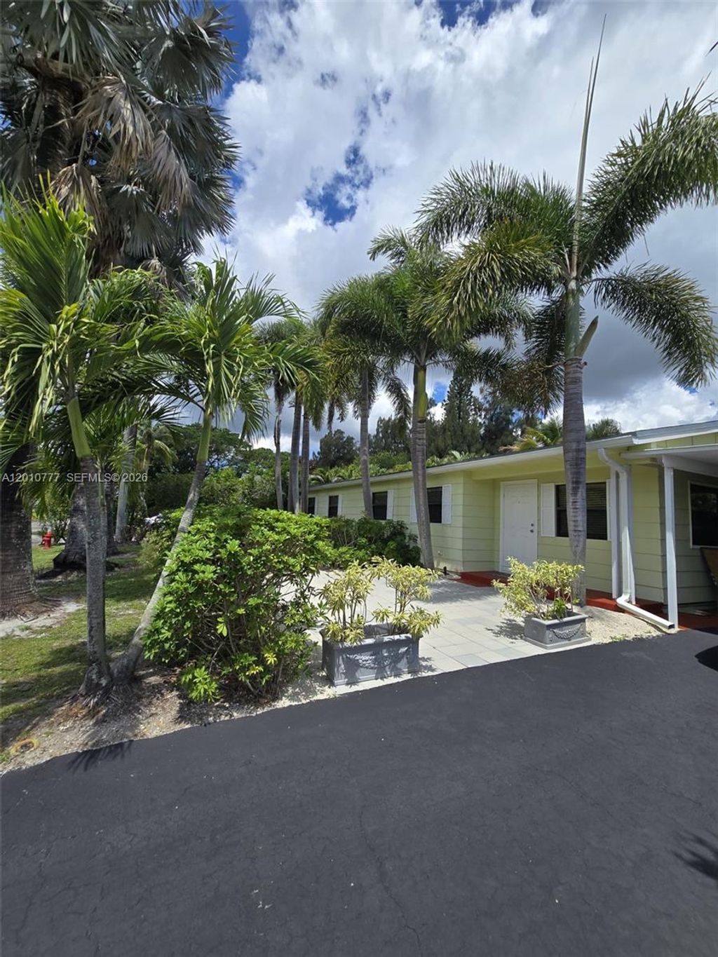 Photo of 5091 Buchanan Rd, Delray Beach, FL 33484 (MLS # A12010777)