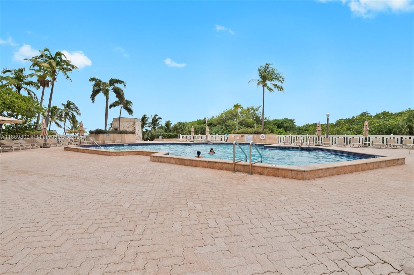 TOWERS OF KEY BISCAYNE CO - Residential Lease