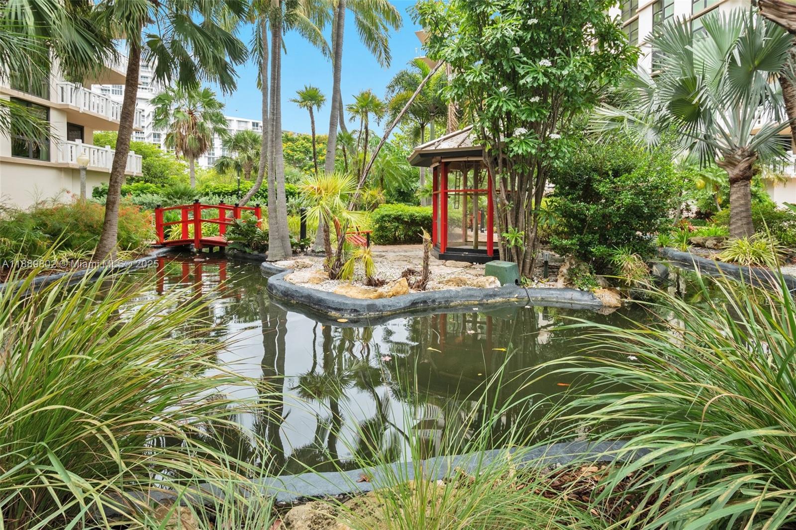 TOWERS OF KEY BISCAYNE CO - Residential Lease