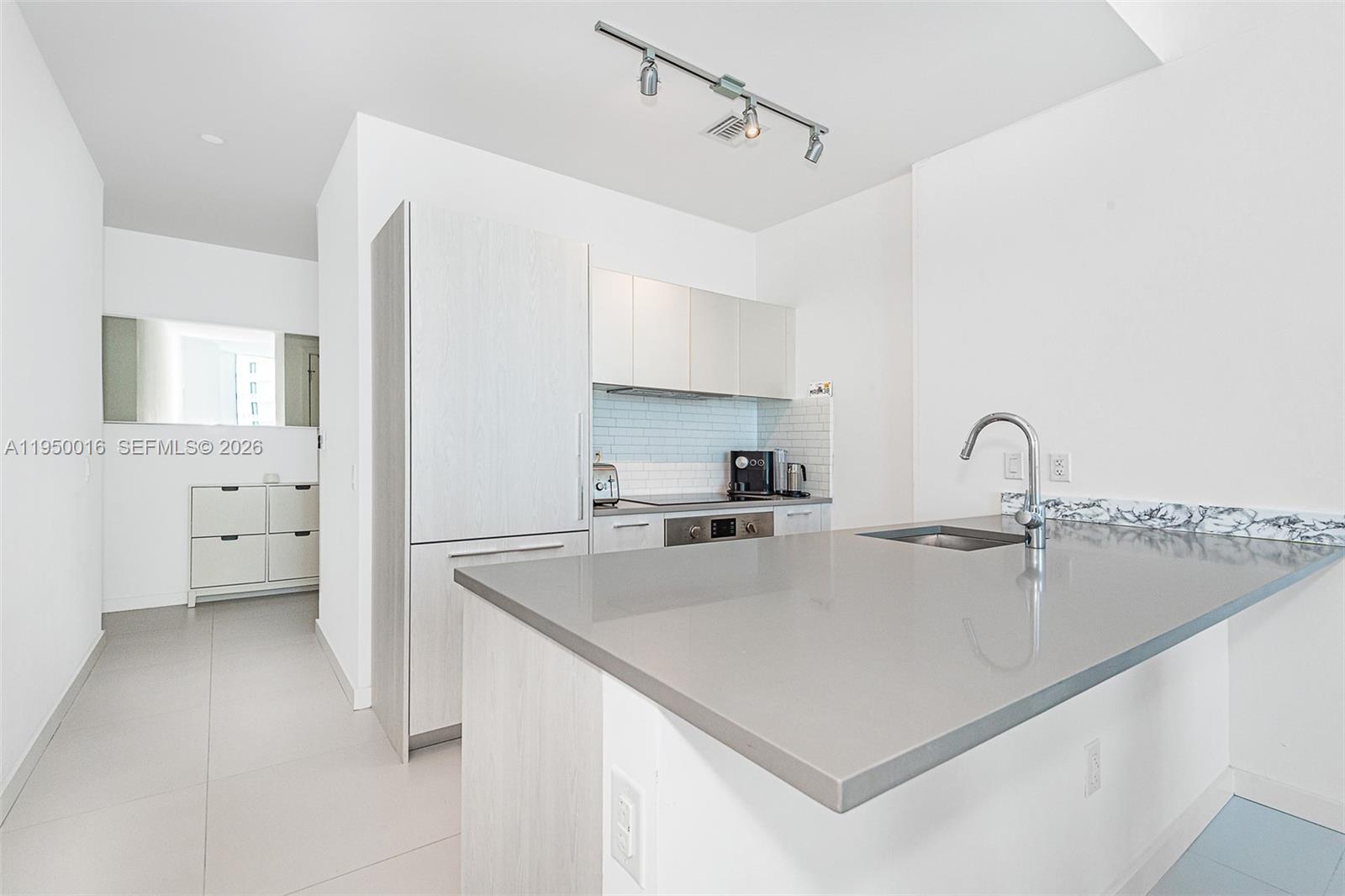 PARAISO BAYVIEWS CONDO - Residential