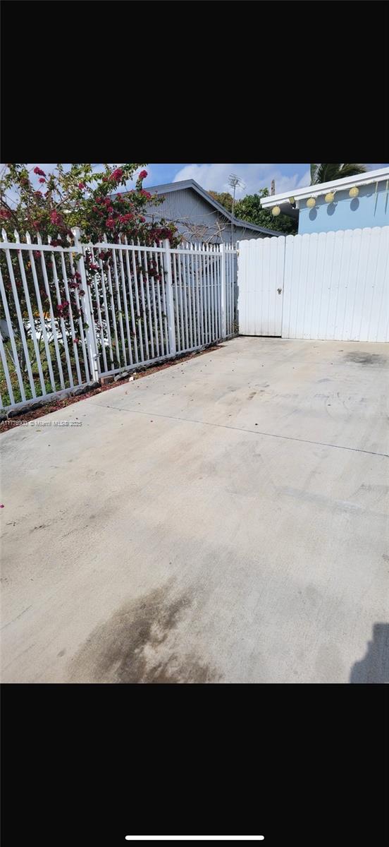 Rental Property at 3247 Nw 179th St A, Miami Gardens, Broward County, Florida - Bedrooms: 1 
Bathrooms: 1  - $1,400 MO.