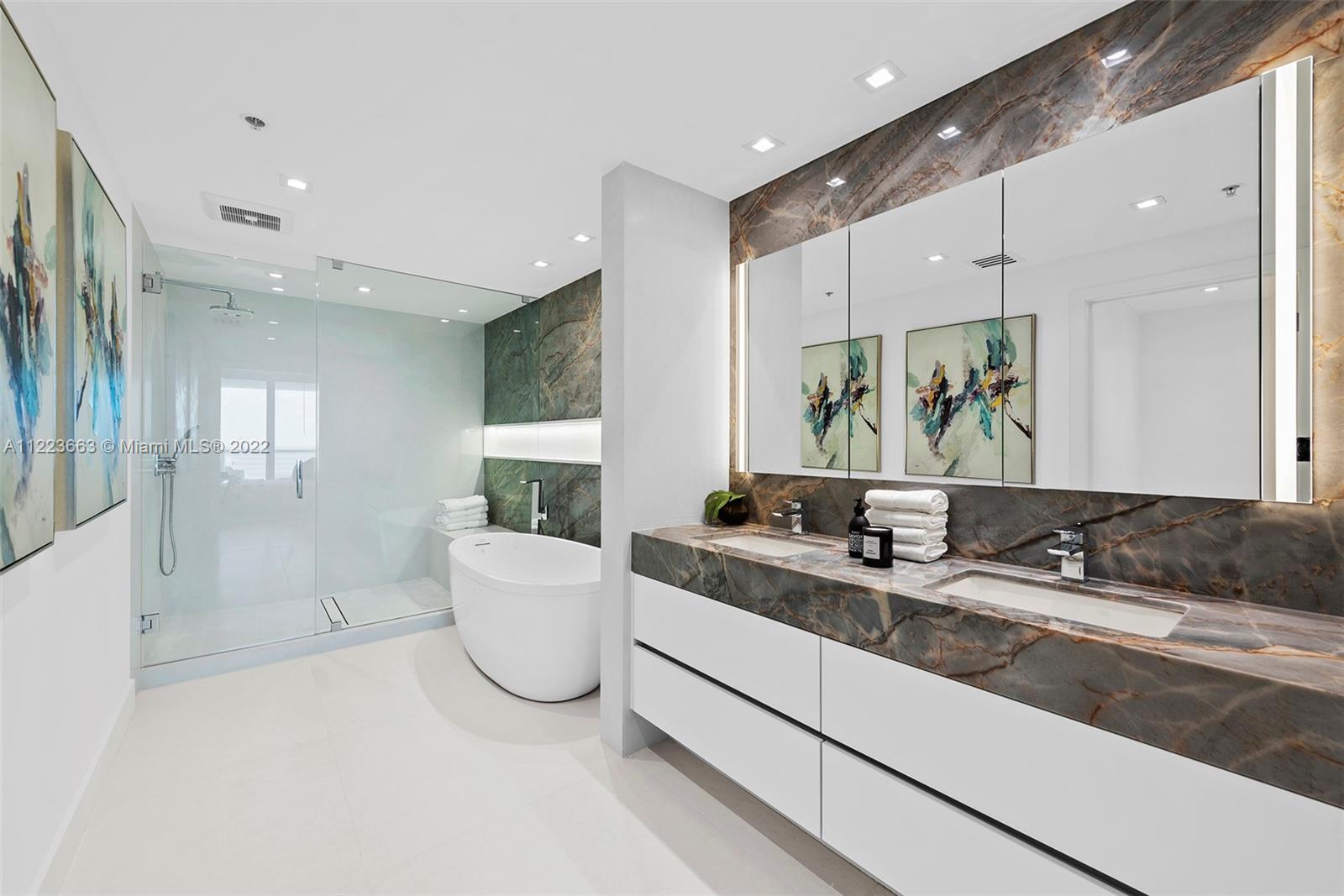 MOSAIC ON MIAMI BEACH CON - Residential