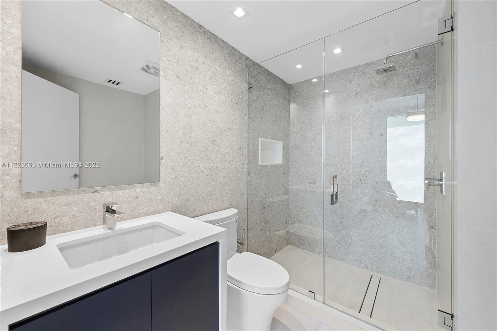 MOSAIC ON MIAMI BEACH CON - Residential