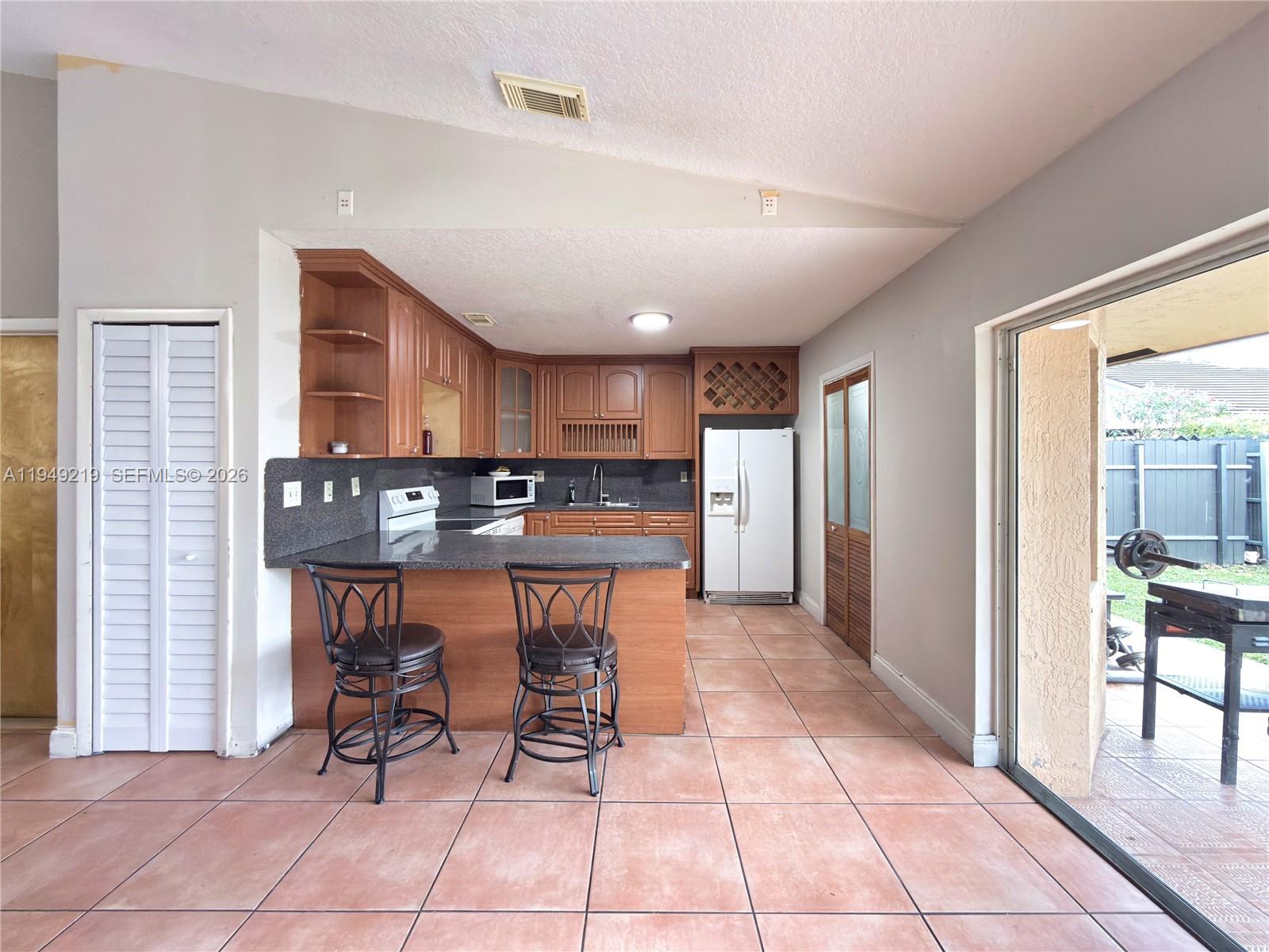 MONACO ESTATES 1ST ADDN - Residential