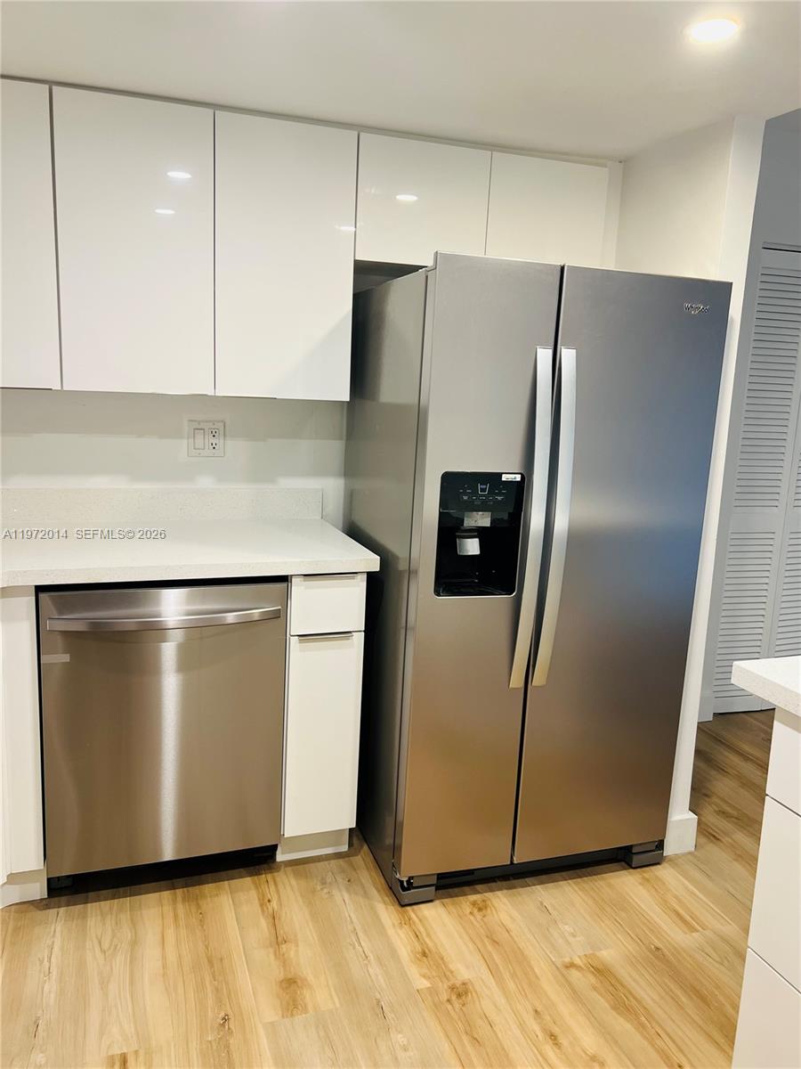 BRICKELL BAY CLUB CONDO - Residential Lease