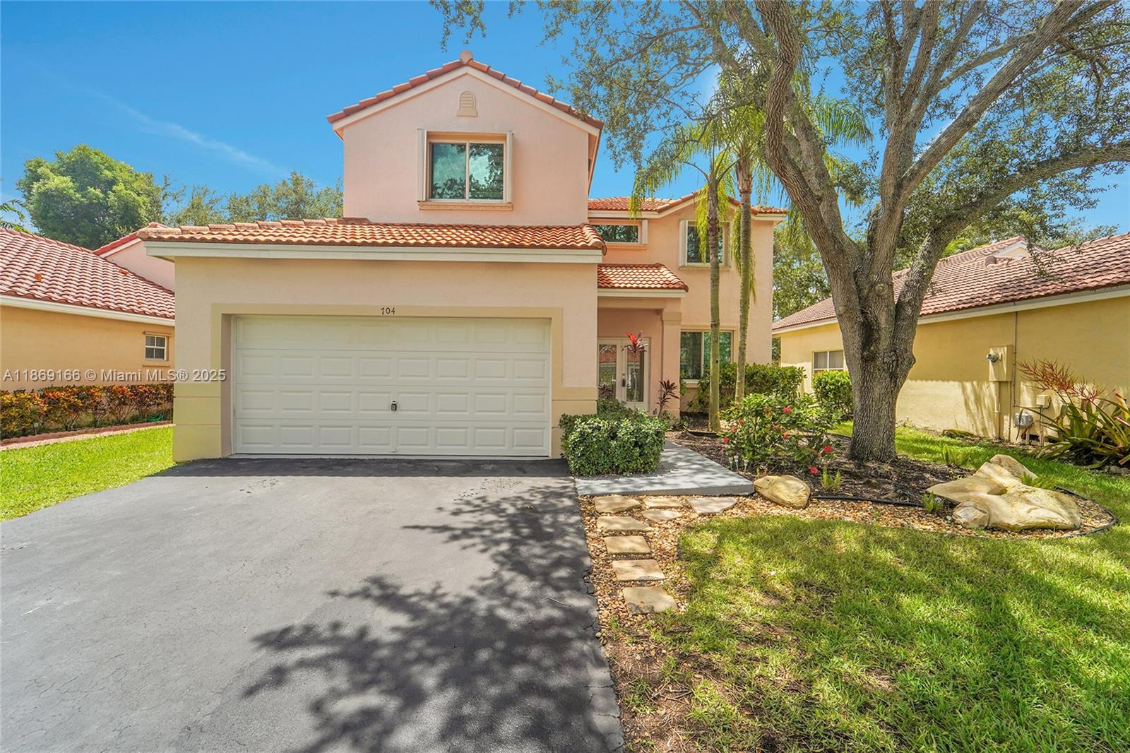 Completely remodeled pool home. 4/2.5 bathrooms with a 2 car garage. This home is located in a highly desirable Gated neighborhood with an Excellent school District. Centrally located with easy access to major highways and shopping.
High impact windows and doors, roof 2021. 2025 appliances, kitchen cabinetry, bathrooms, floors and more!