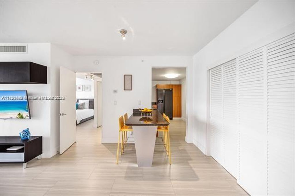 Photo of 3001 S Ocean Dr #433, Hollywood, FL 33019 (MLS # A11851542)