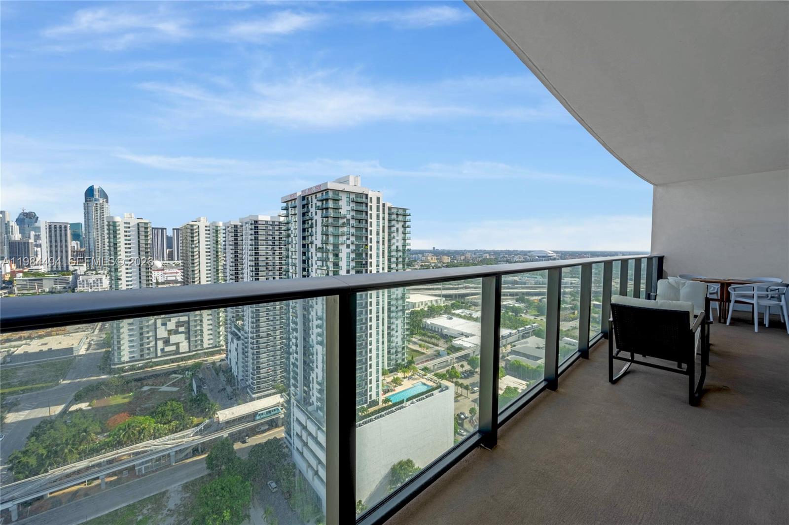 CANVAS CONDO - Residential Lease