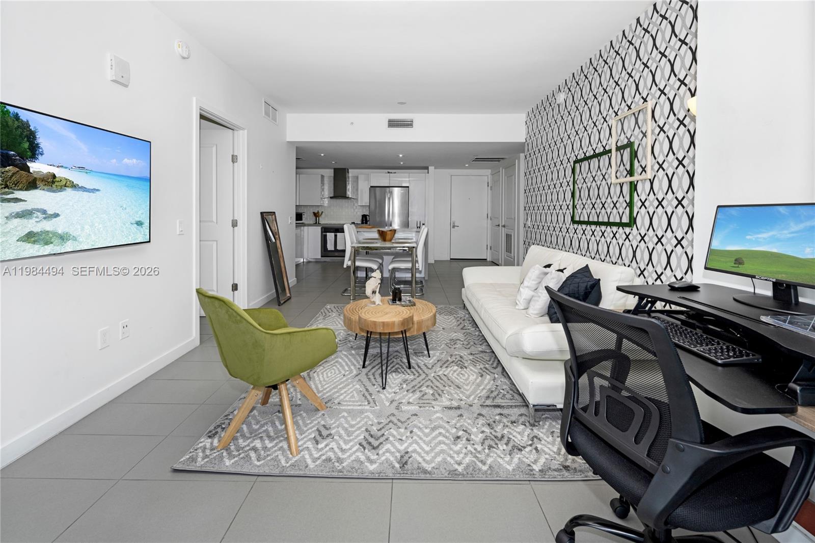 CANVAS CONDO - Residential Lease