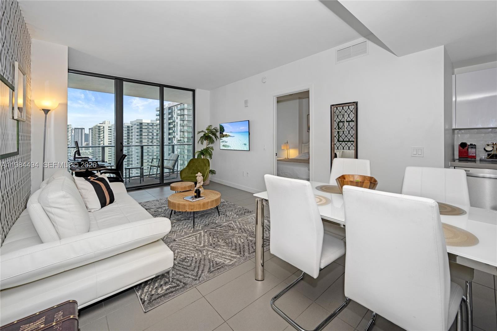 CANVAS CONDO - Residential Lease