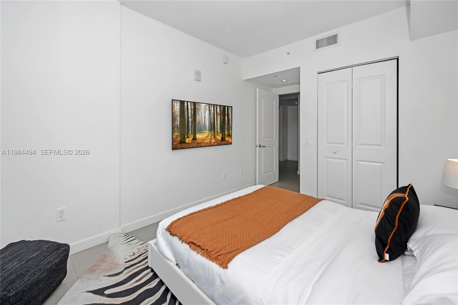 CANVAS CONDO - Residential Lease