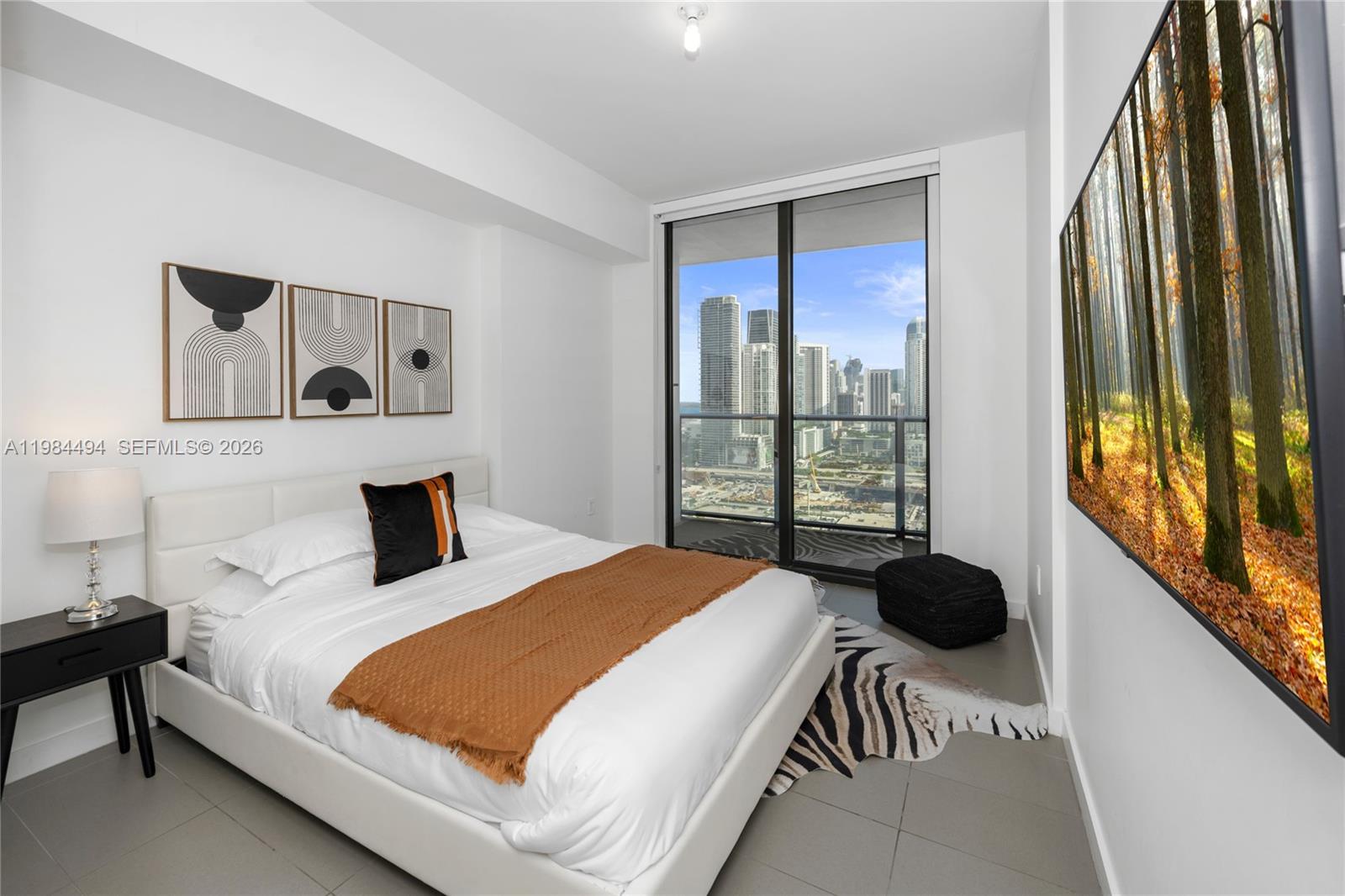 CANVAS CONDO - Residential Lease