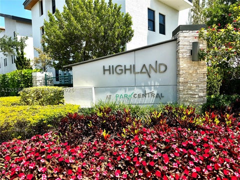 Photo of 10455 NW 82nd St #35, Doral, FL 33178 (MLS # A12058409)