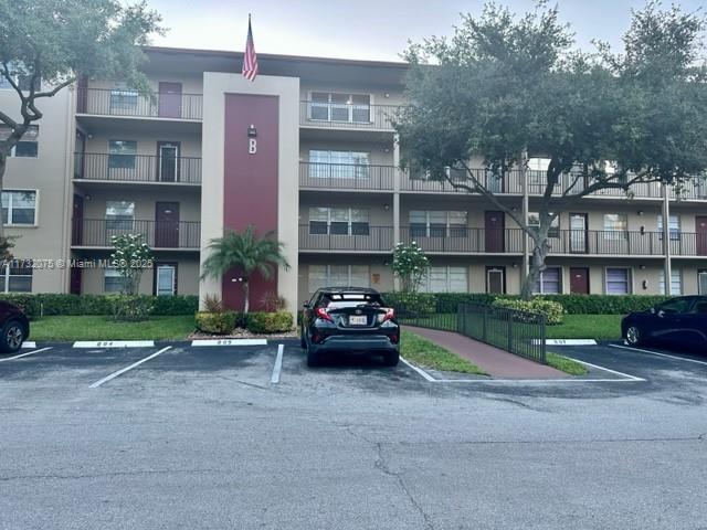 850 Sw 133rd Ter 106B, Pembroke Pines, Miami-Dade County, Florida - 2 Bedrooms  
2 Bathrooms - 