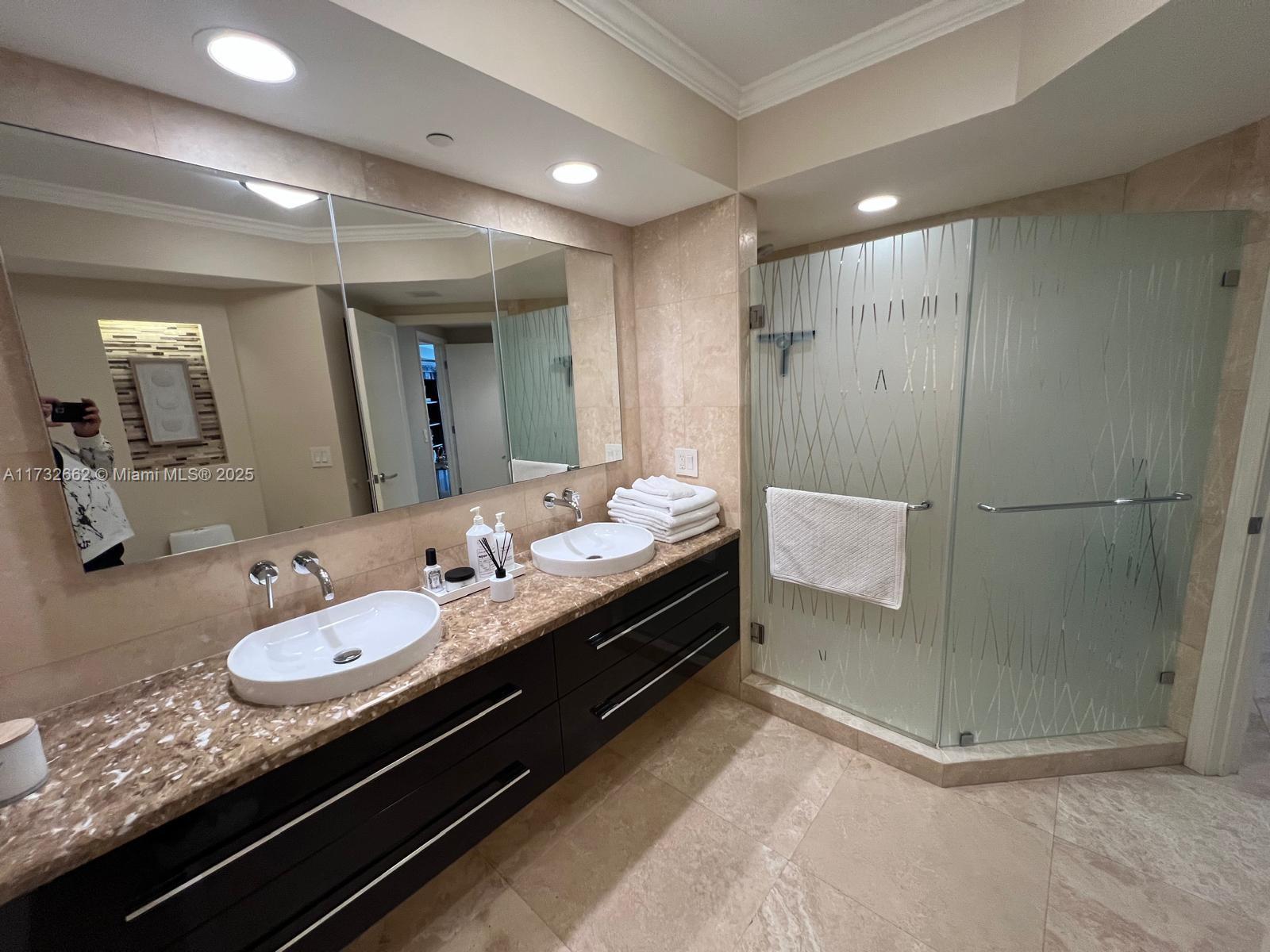 OCEANIA IV CONDO - Residential