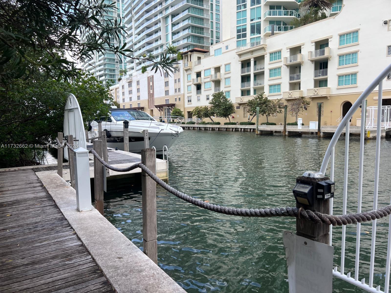 OCEANIA IV CONDO - Residential