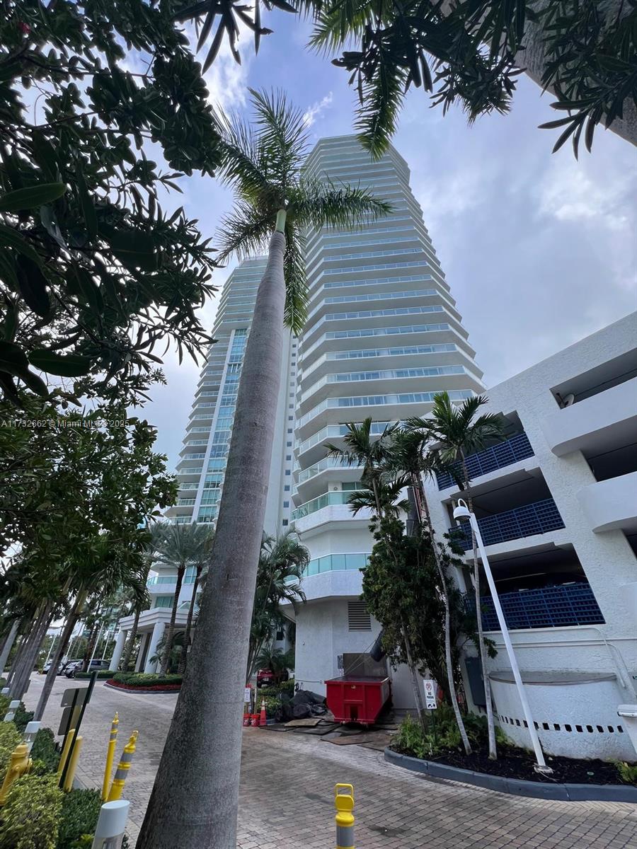 OCEANIA IV CONDO - Residential